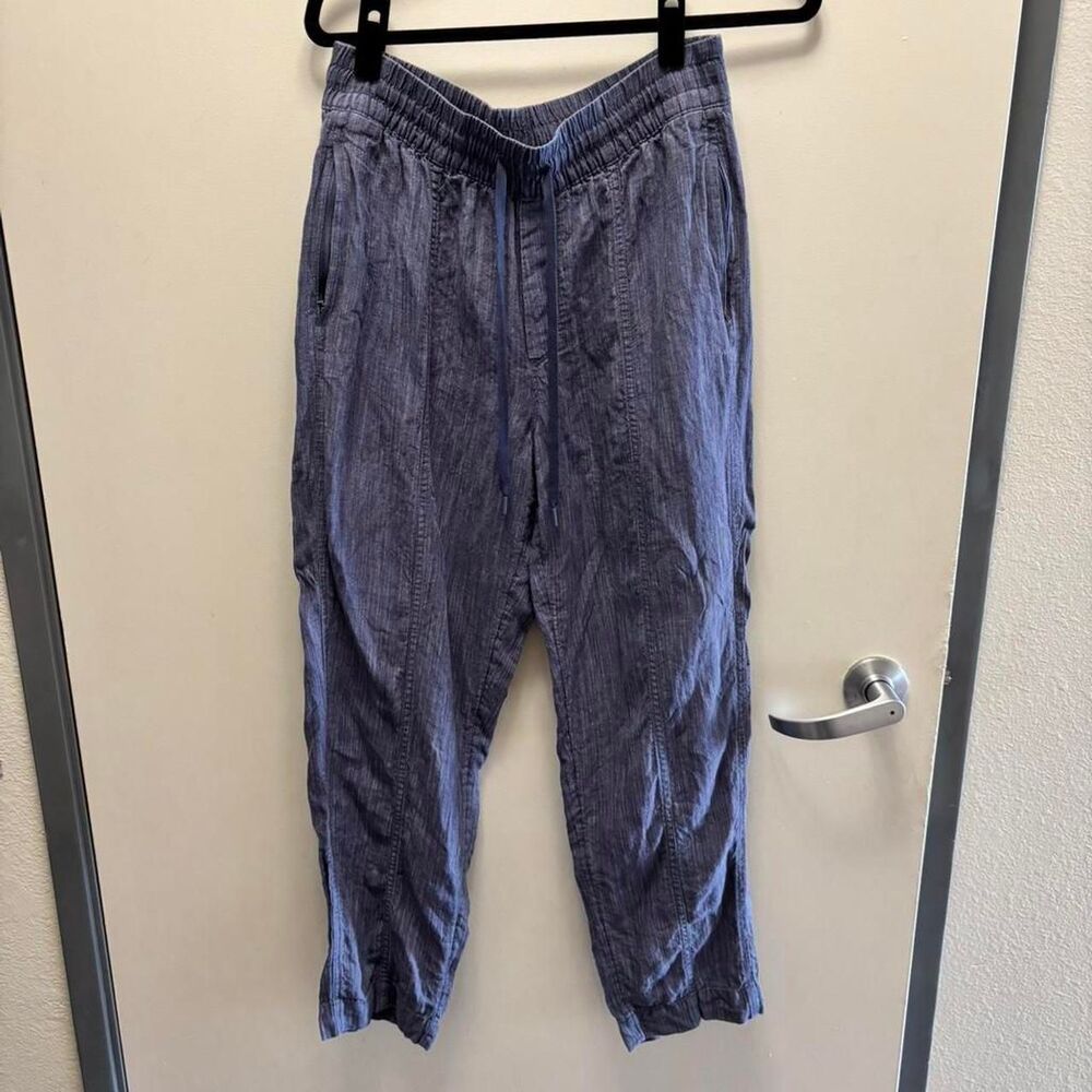 Athleta Women's Blue and Navy Trousers